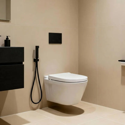 Kit WC Mitigeur et Tuyau Flexible Noir Mat Carré Laiton : Élégance et Précision pour Votre Salle de Bain